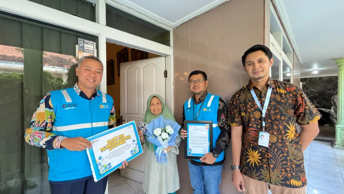 Hapelnas 2026, PLN Icon Plus SBU Jabar Dengarkan Langsung Suara Pelanggan ICONNET di Bandung Suasana kunjungan PLN Icon Plus SBU Regional Jawa Barat kepada pelanggan ICONNET di Bandung dalam rangka Hari