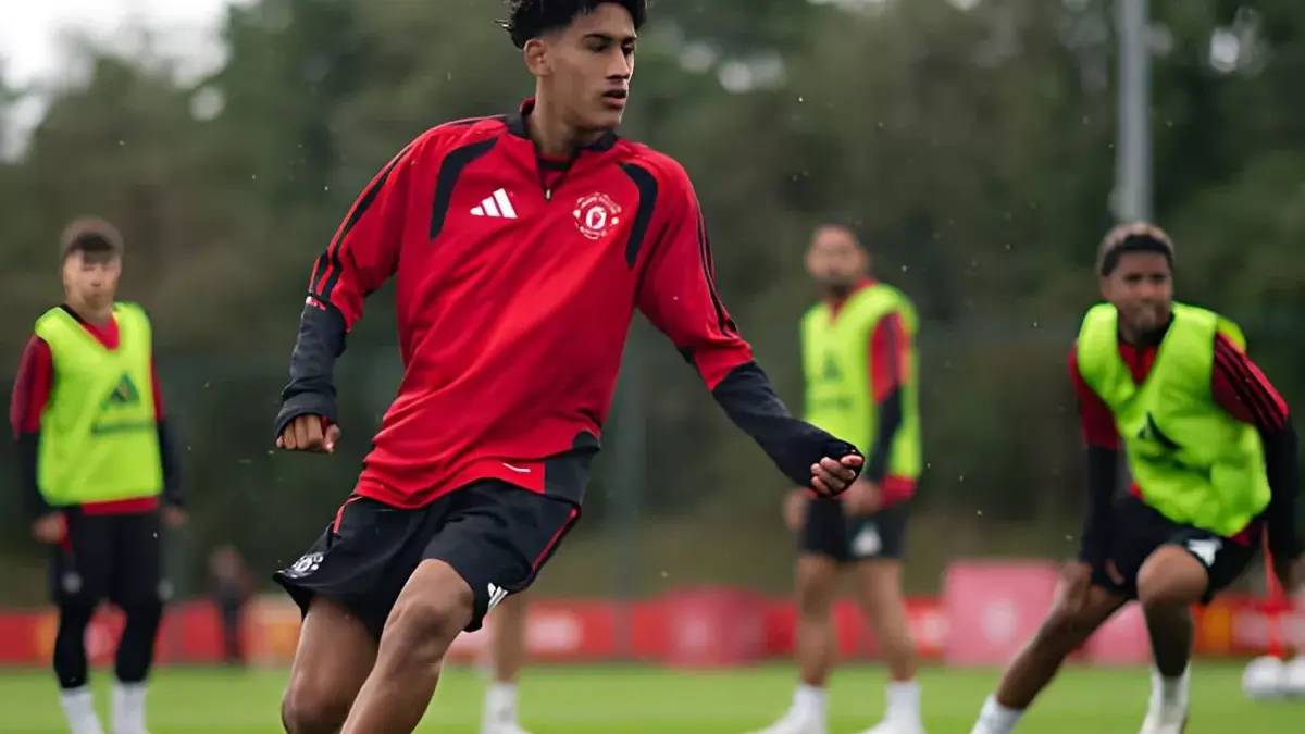 JJ Gabriel Terancam Pergi, Manchester United Langsung Incar Wonderkid 16 Tahun dari Prancis! Foto