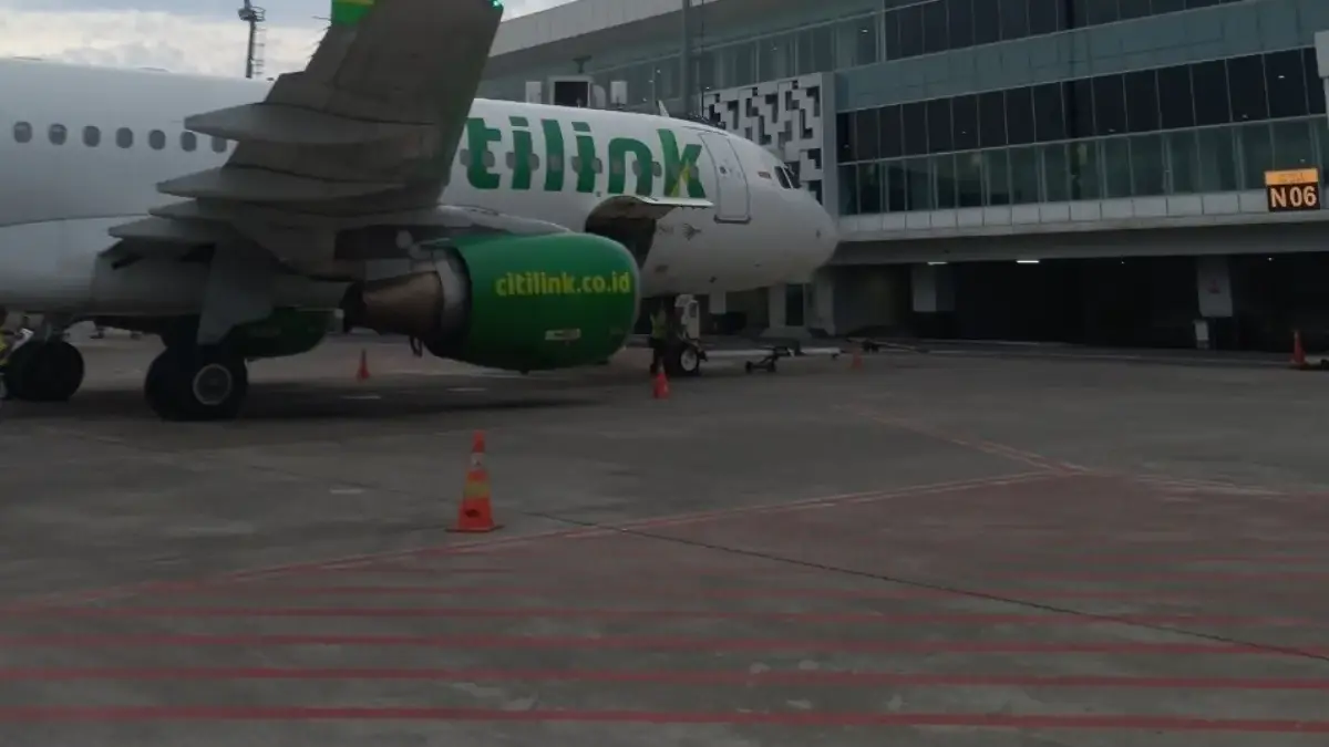 Bandara Soetta dan Halim Ditutup hingga Sore Imbas Abu Vulkanik Anak Krakatau Suasana Bandara Soekarno-Hatta yang sepi akibat penutupan sementara imbas abu vulkanik Gunung Anak Krakatau