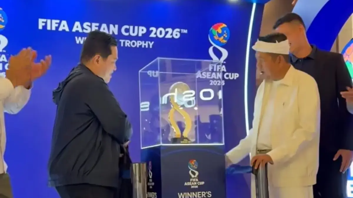 Bandung Jadi Sorotan FIFA ASEAN Cup 2026, Erick Thohir Siapkan Hadiah Motor Listrik Foto