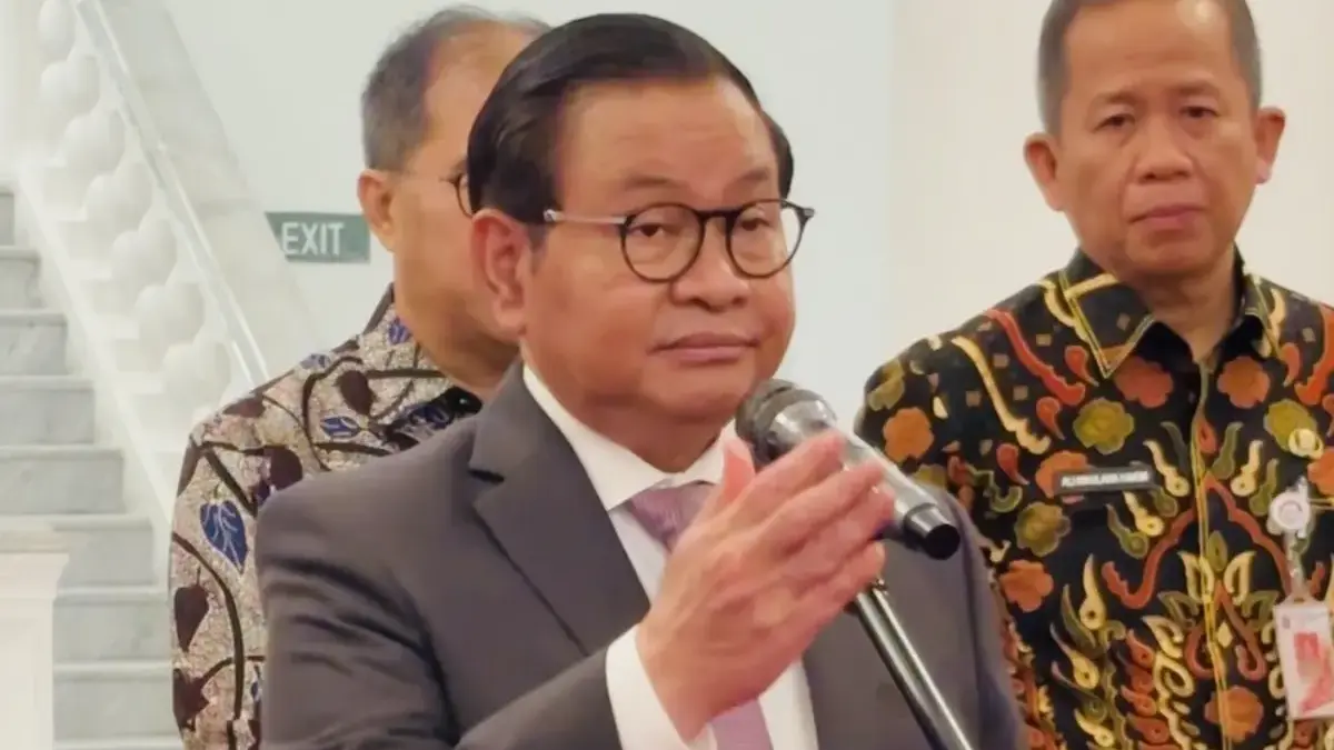 Pramono Terbang ke AS, Buka Peluang Kerja Sama Transportasi hingga Udara Bersih Jakarta-New York Gubernur DKI Jakarta Pramono Anung saat bertolak ke New York menghadiri U20 Mayors Summit 2026.