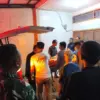 Ilustrasi olah tempat kejadian perkara oleh tim Inafis Polresta Cirebon.