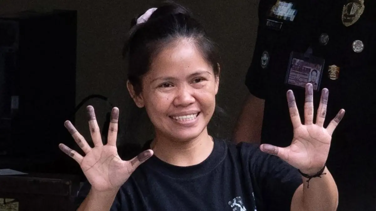 Mary Jane Menghirup Udara Bebas Usai Dapat Grasi Mary Jane Veloso saat menemui awak media setelah bebas dari penjara Manila.