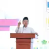 Menteri ATR/BPN Nusron Wahid saat memberikan keterangan pers di Gedung DPR RI.