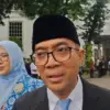 Mendiktisaintek Brian Yuliarto saat memberikan keterangan pers di Kompleks Istana Kepresidenan, Jakarta