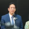 Purbaya Yudhi Sadewa saat memberikan keterangan pers terkait kebijakan fiskal di Kemenkeu.
