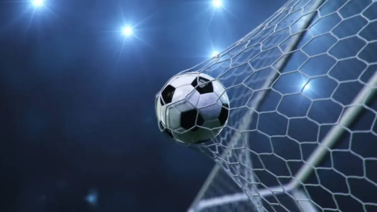Sepak Bola Malam Ini