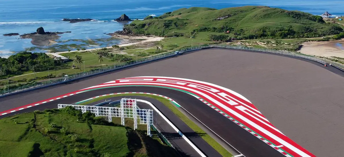 Sirkuit Mandalika Lolos Homologasi Grade A FIM, Siap Gelar MotoGP 2026 Foto