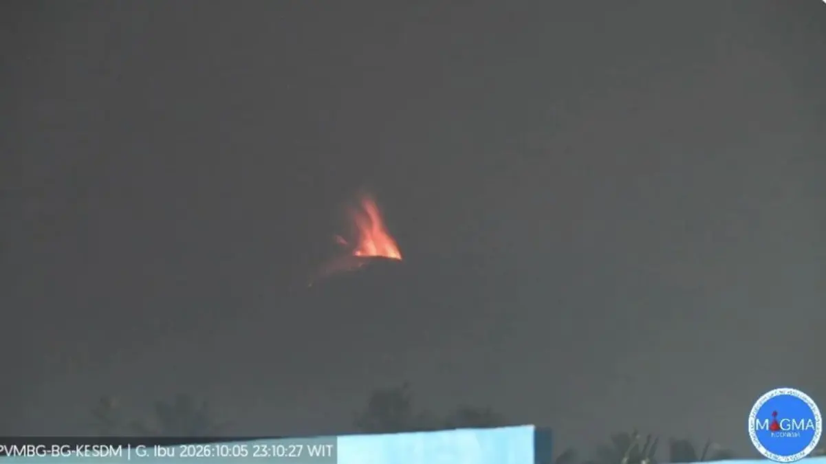 4 Gunung di Indonesia Erupsi Nyaris Bersamaan, Ini Penjelasannya gunung di Indonesia erupsi