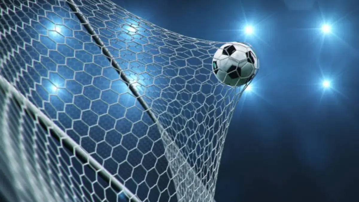 Sepak Bola Malam Ini