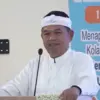 Gubernur Jawa Barat Dedi Mulyadi saat memberikan keterangan terkait kebijakan layanan kesehatan gratis.