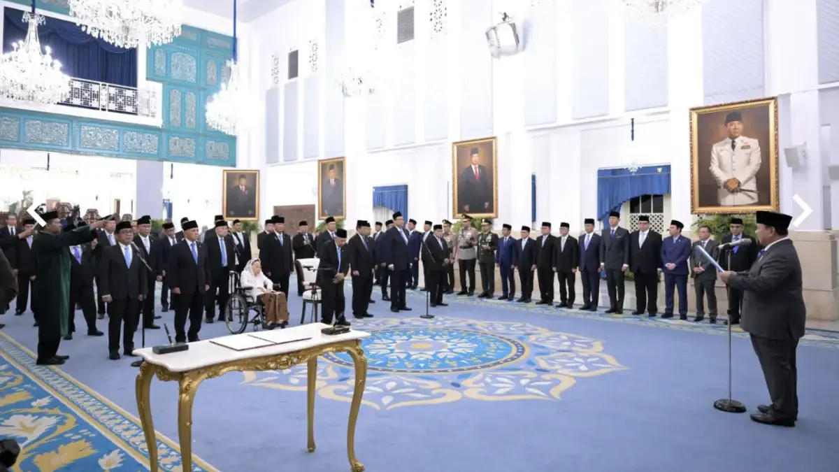 Presiden Prabowo Subianto saat melantik 26 anggota Wantimpres di Istana Negara, Jakarta.